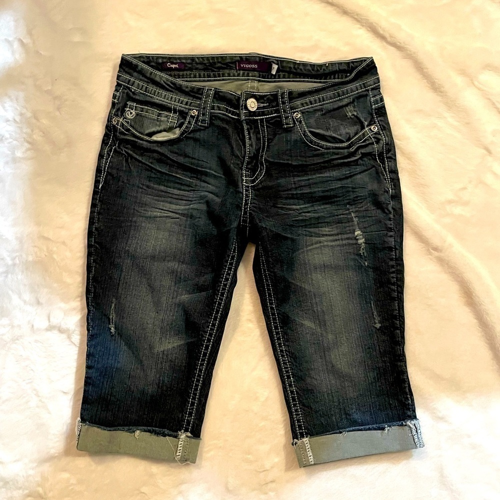 𝅺VIGOSS size 7 Capris color blue and white excellent condition